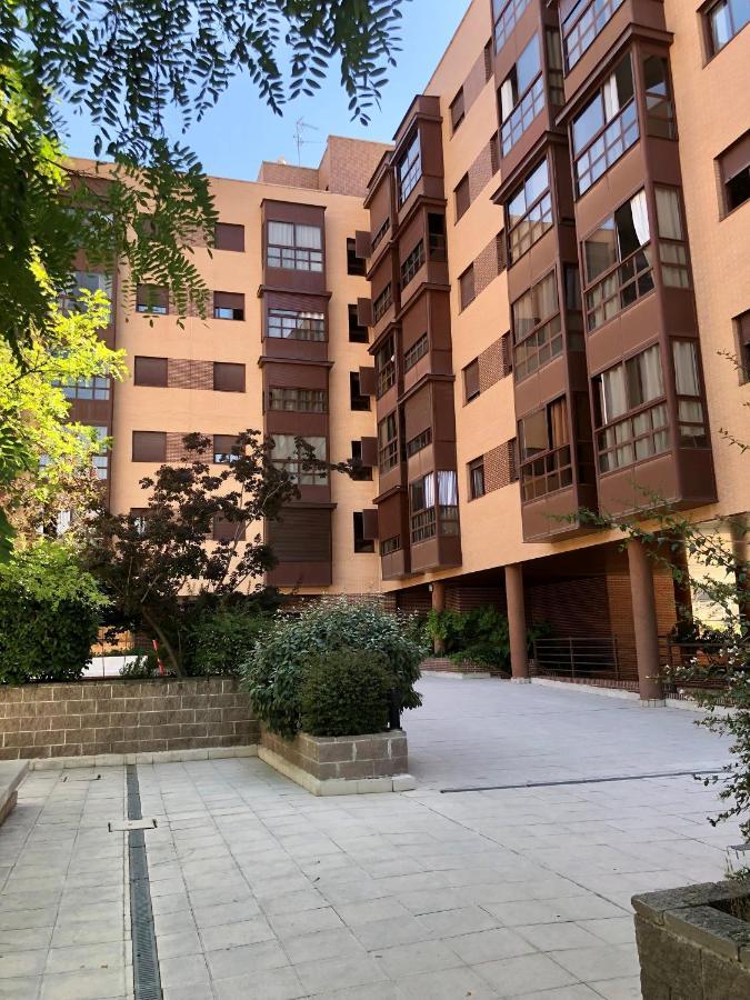 Apartamento Wanda Ifema Con Parking Y Piscina Madrid Eksteriør billede
