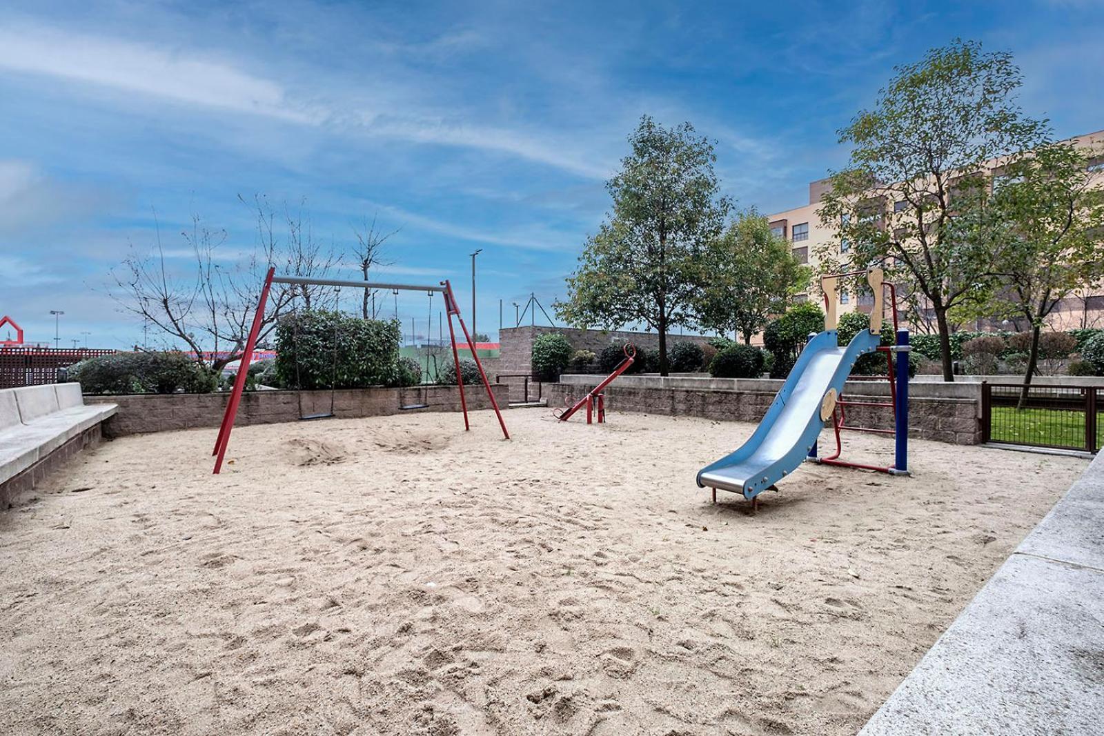 Apartamento Wanda Ifema Con Parking Y Piscina Madrid Eksteriør billede