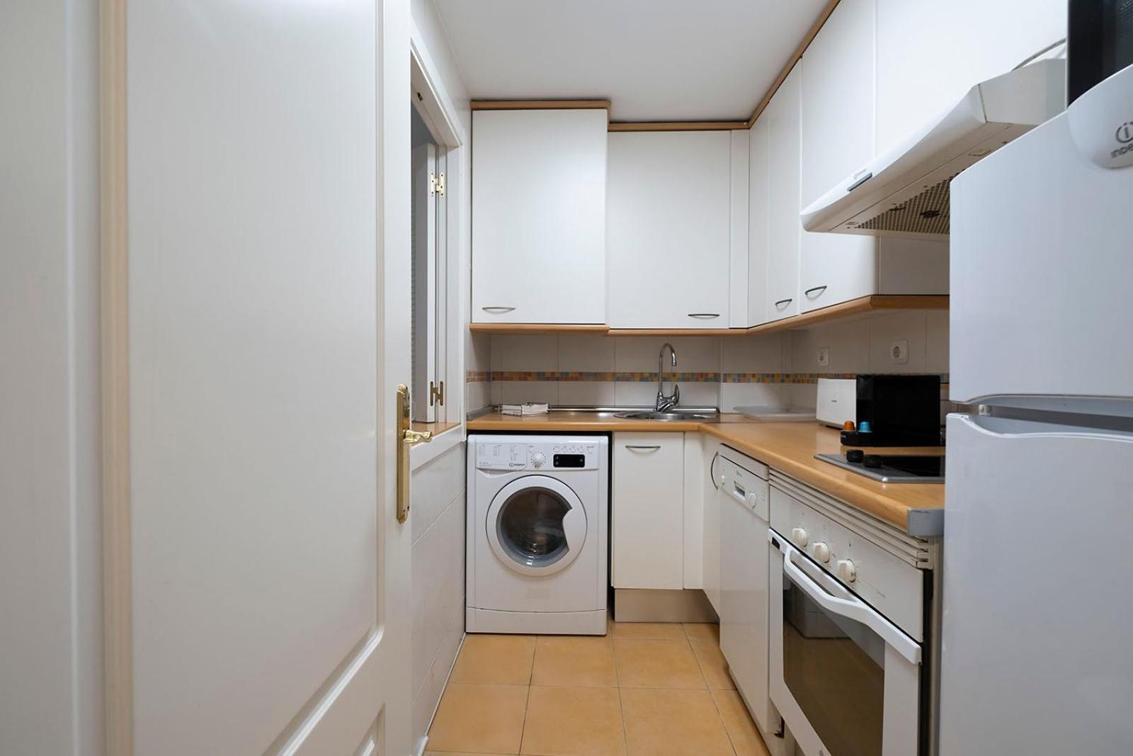 Apartamento Wanda Ifema Con Parking Y Piscina Madrid Eksteriør billede